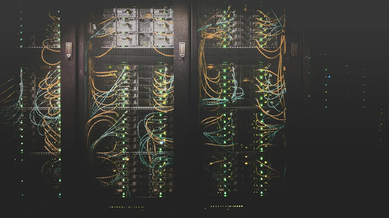 Servidores de hosting en un centro de datos